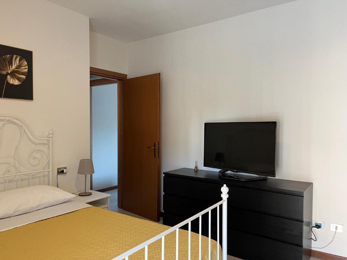Lovely Apartment Parma Kültér fotó